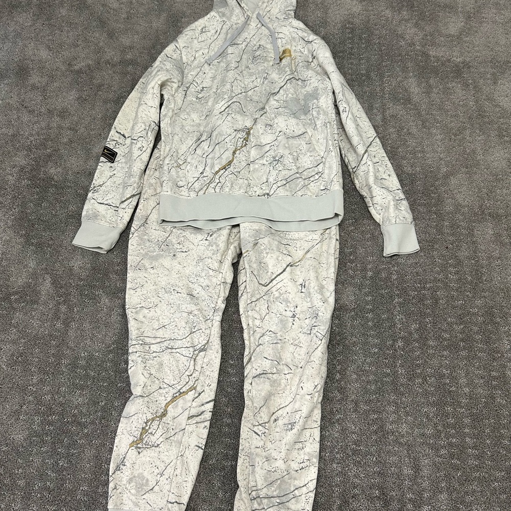 Nike Women's White and Gray Print Jogger Set - Picture 2 of 4